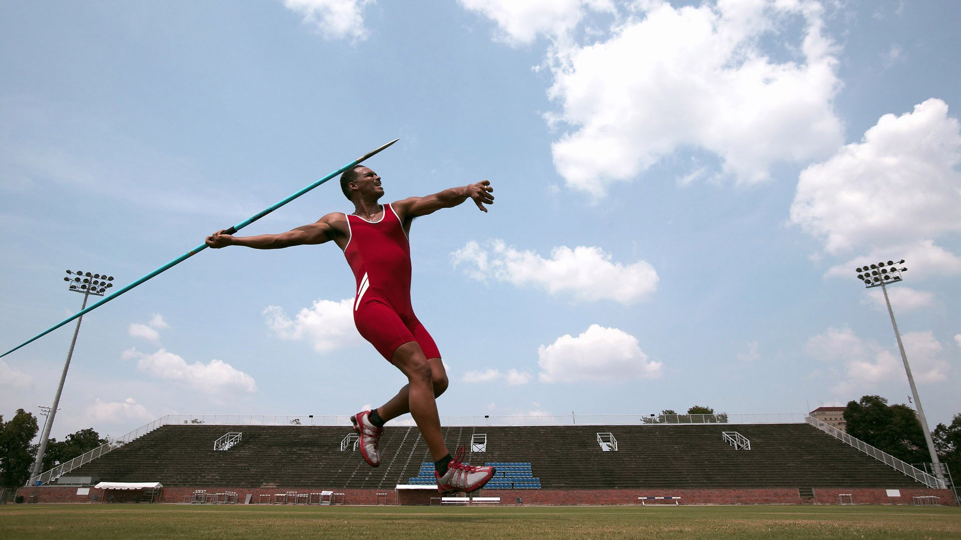 绿色场馆引领行业发展,未来足球场馆不仅环保还能智能,足球场设施