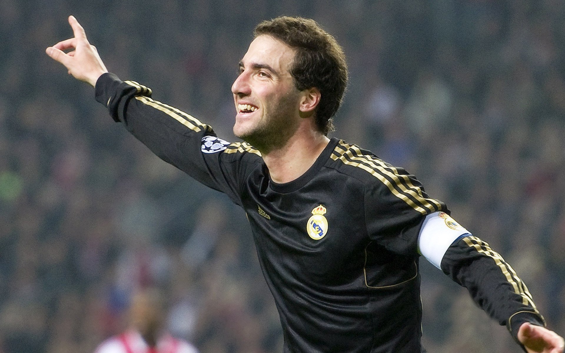 青少年足球培训班实现线上线下融合，适应数字化发展趋势，青少年足球培训学校